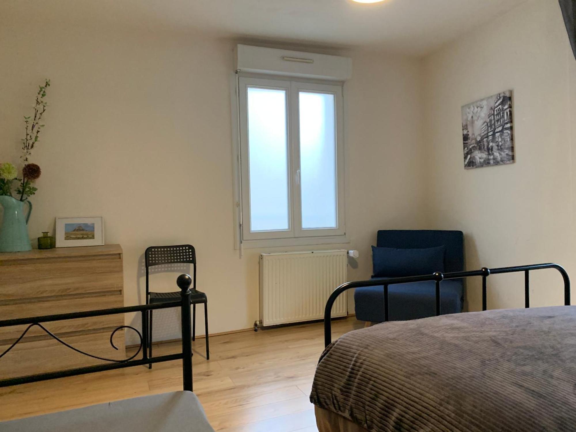 Appartement Familial Le Tanis Pontorson Exterior photo